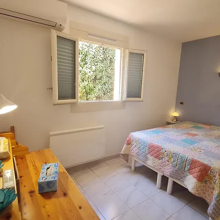 Sublime 2 Pieces Avec Clim, Terrasse, Piscine Et Parking Prive, Proche Plages Et Commerces A - Fr-1-780-20 Apartment Sainte-Maxime